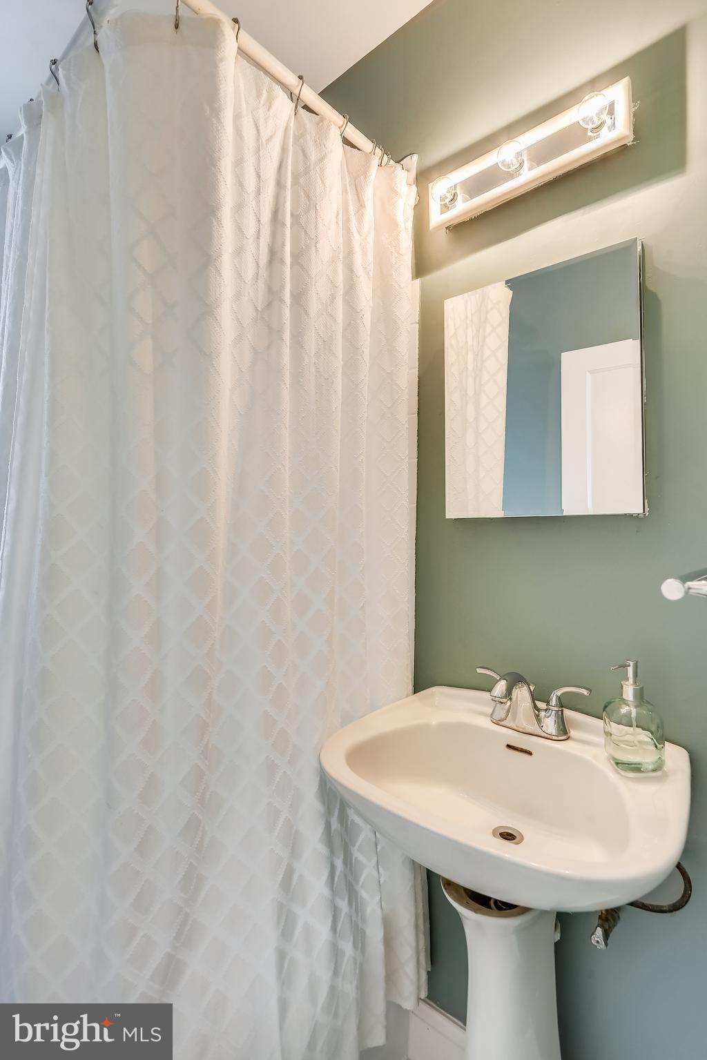 11112 Midvale Road Kensington, MD 20895 - Photo 31 of 83 Gallery Image 31