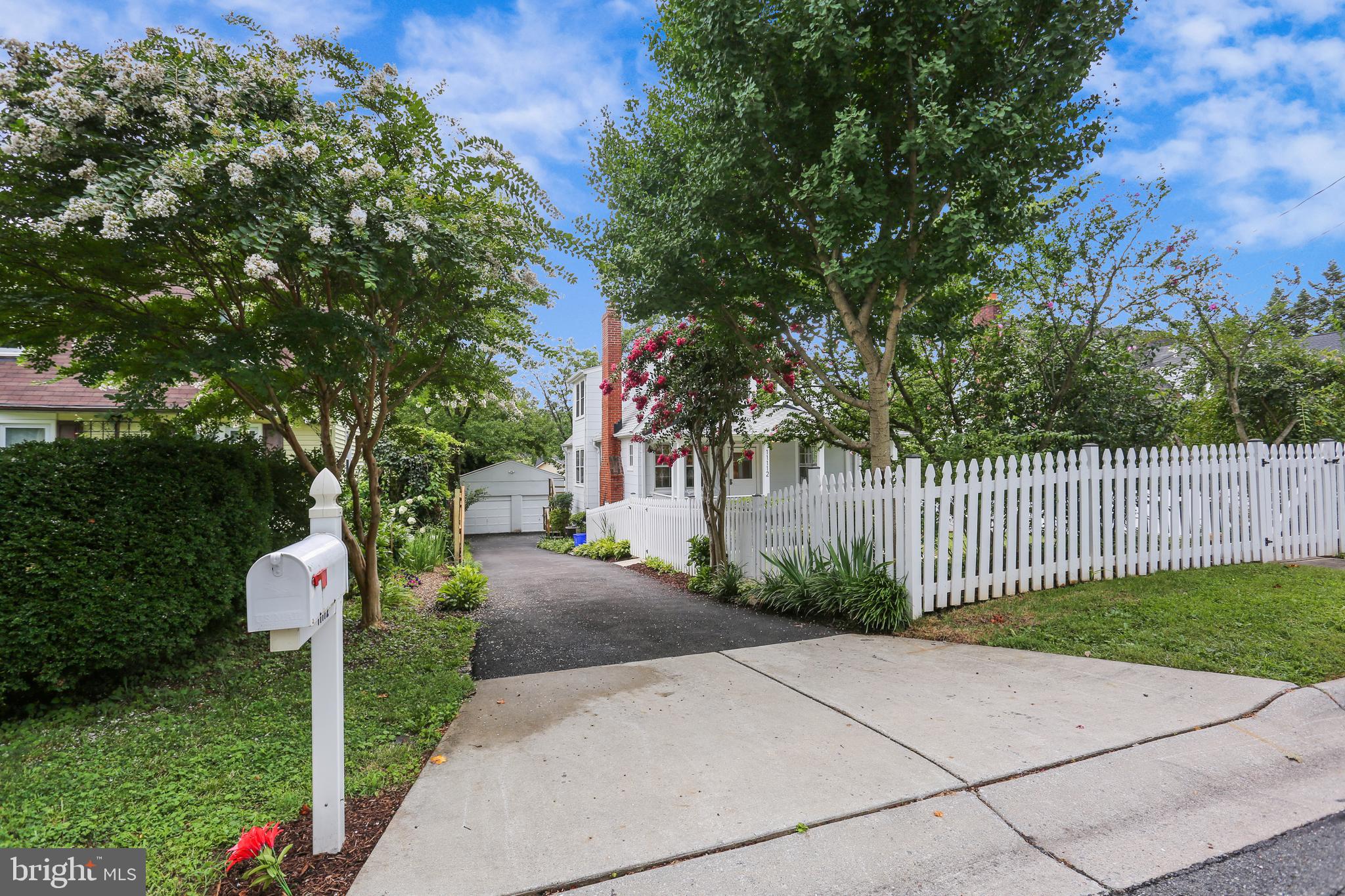 11112 Midvale Road Kensington, MD 20895 - Photo 5 of 83 Gallery Image 5