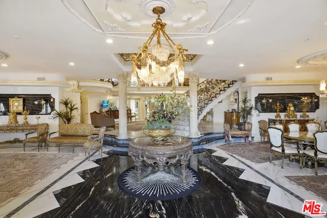 $28,000 | 2258 Gloaming Way, Beverly Hills, CA 90210