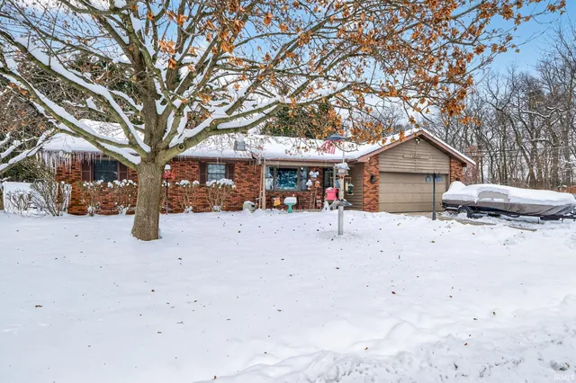 $335,000 | 10021 Lanter Court, Osceola, IN 46561