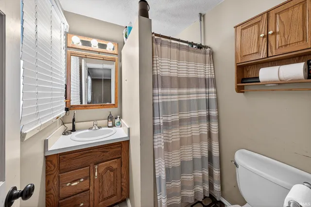 $335,000 | 10021 Lanter Court, Osceola, IN 46561