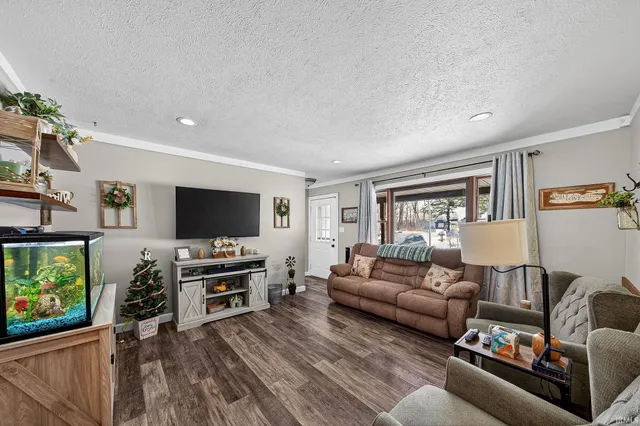 $335,000 | 10021 Lanter Court, Osceola, IN 46561