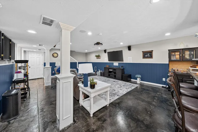 $335,000 | 10021 Lanter Court, Osceola, IN 46561