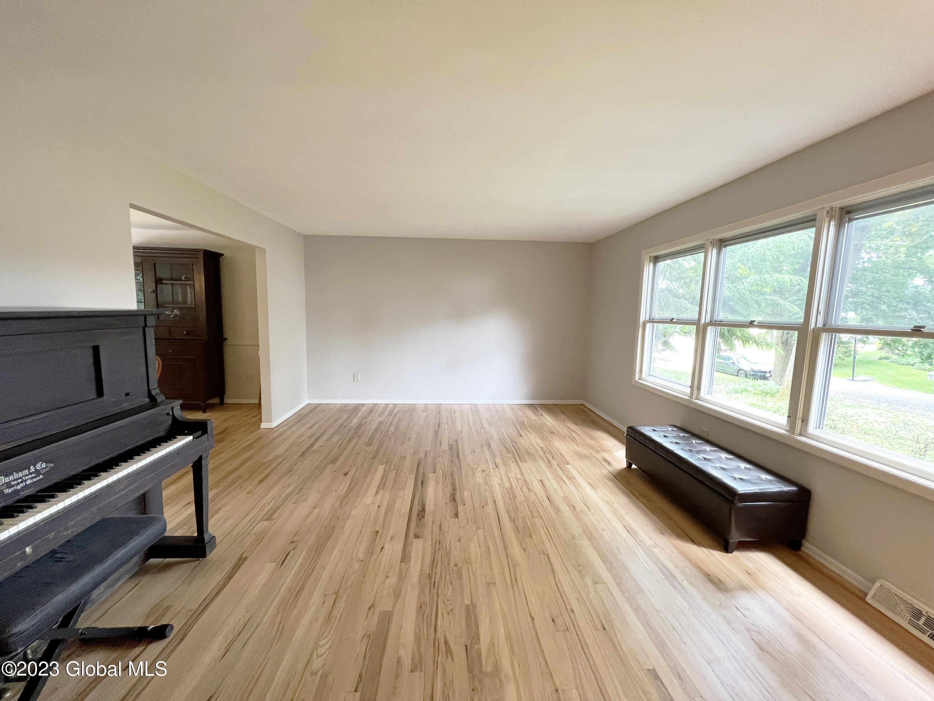 10 Sussex Road Bethlehem, NY 12077 - Photo 11 of 49 10sussex (31)