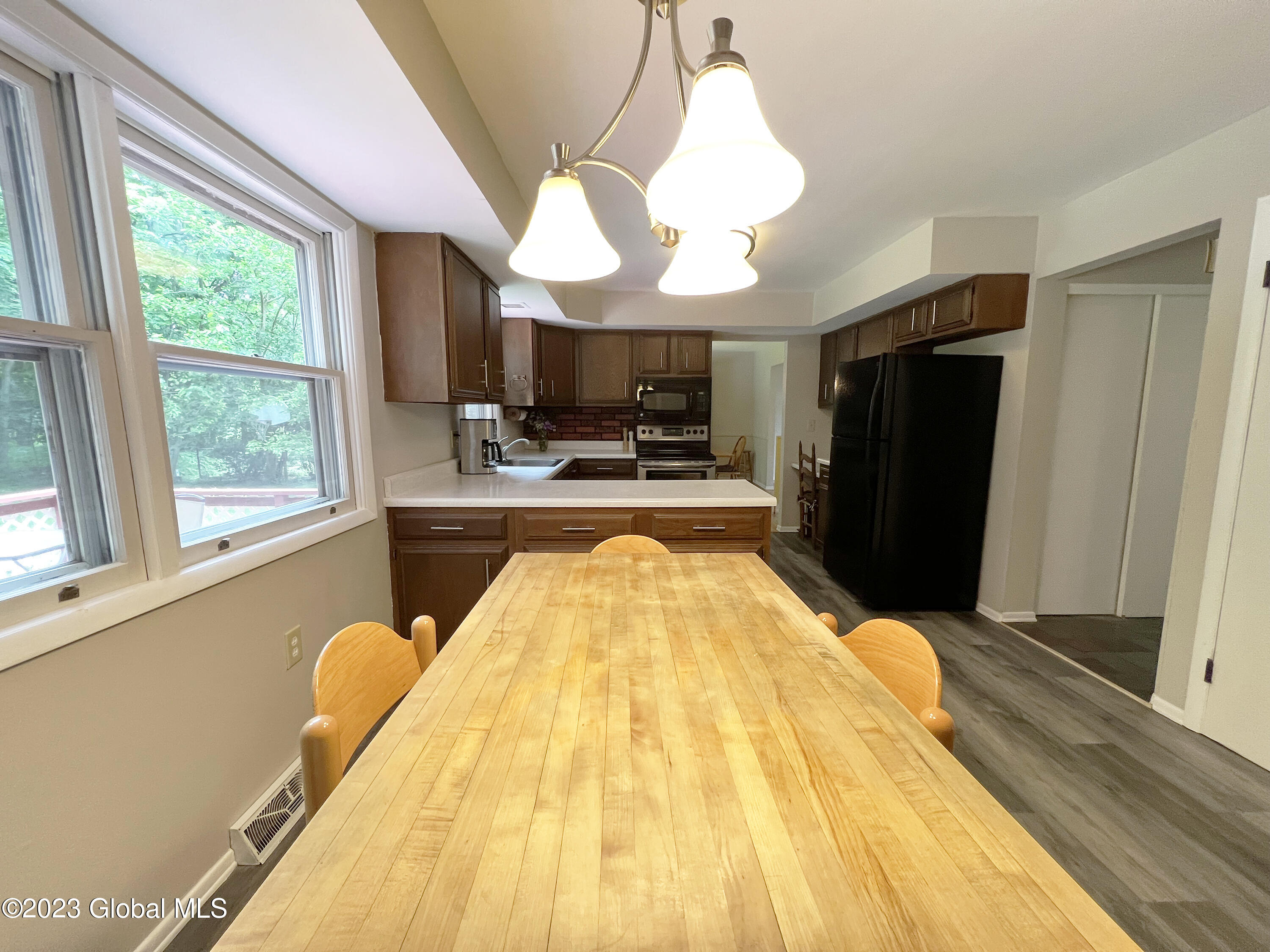 10 Sussex Road Bethlehem, NY 12077 - Photo 21 of 49 10sussex (43)