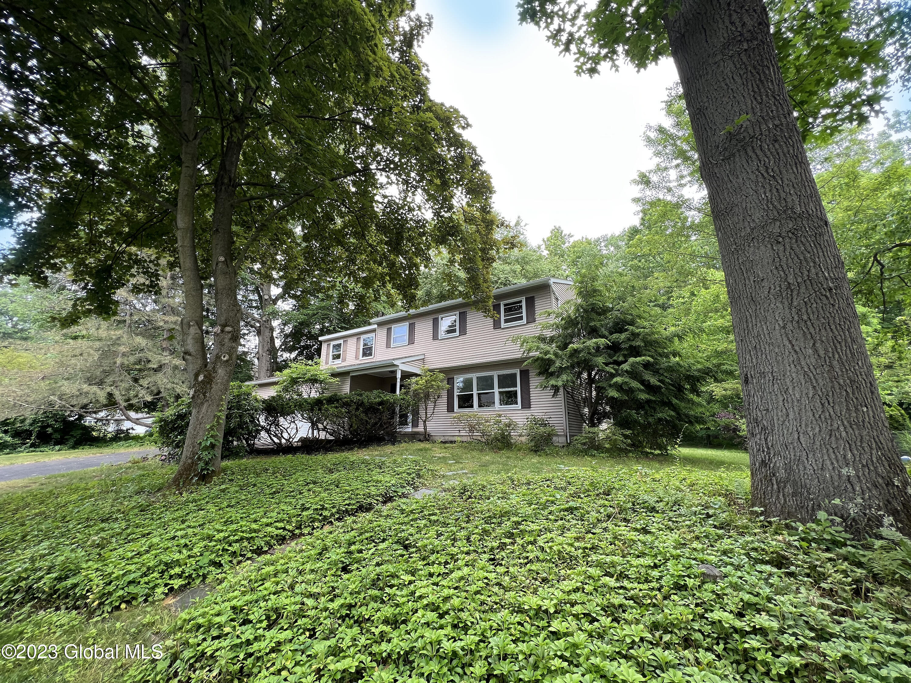10 Sussex Road Bethlehem, NY 12077 - Photo 46 of 49 10sussex (17)