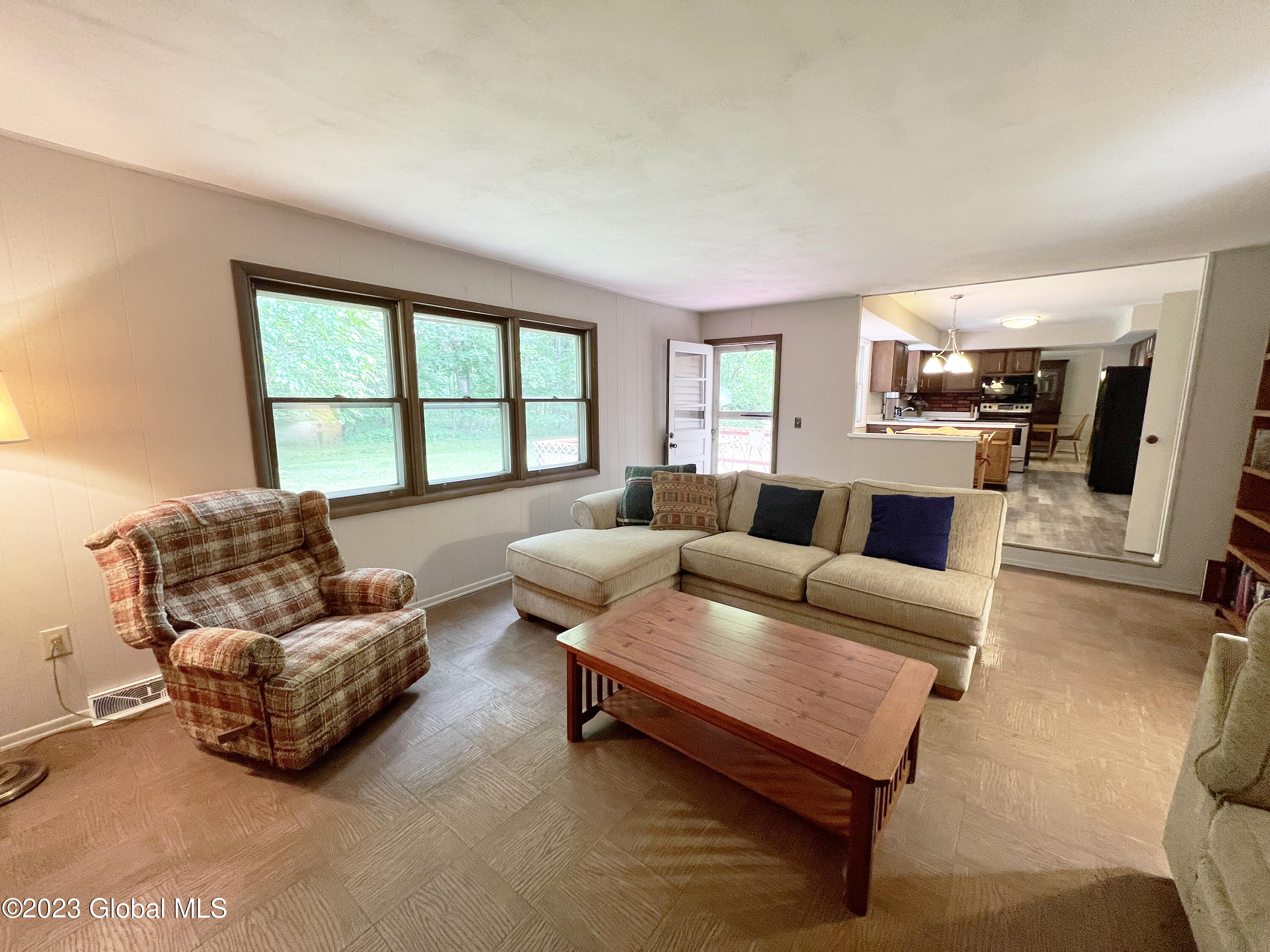 10 Sussex Road Bethlehem, NY 12077 - Photo 5 of 49 10sussex (50)