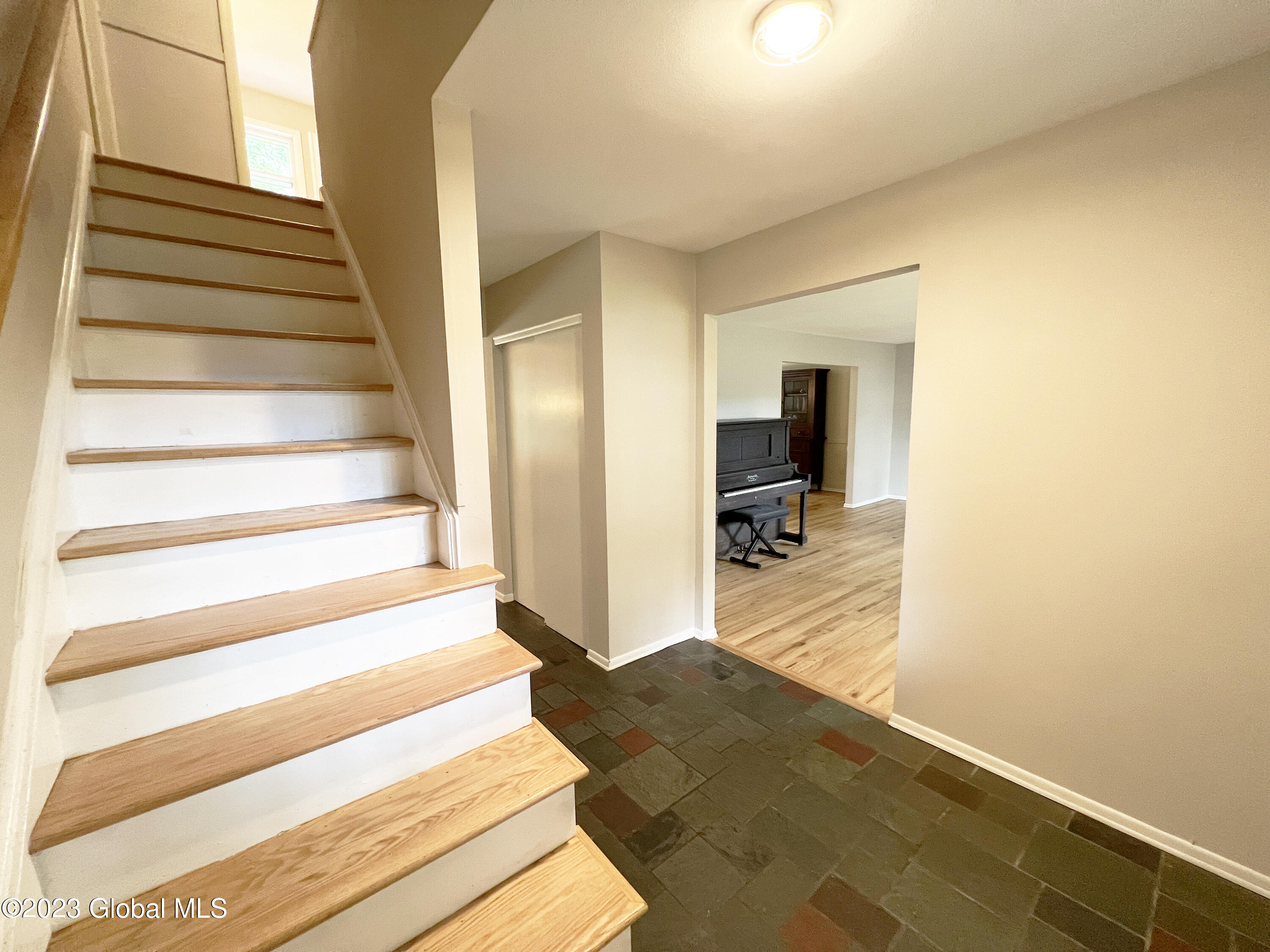10 Sussex Road Bethlehem, NY 12077 - Photo 8 of 49 10sussex (27)