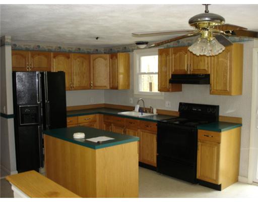 491 Gardiner Road Richmond, RI 02892 - Photo 4 of 7 Kitchen.
