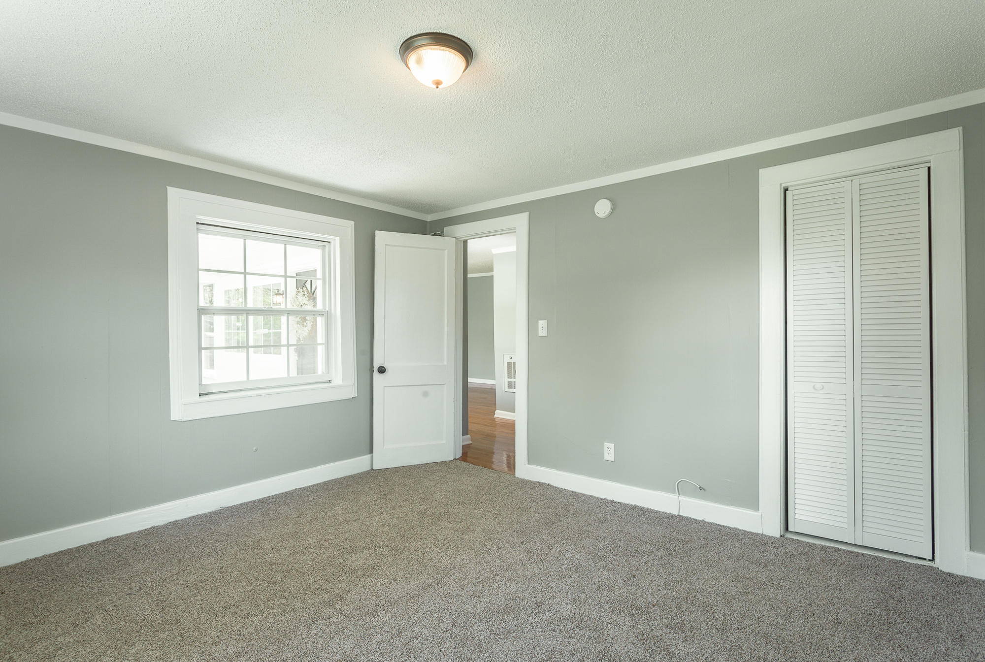 5301 State Line Road Chattanooga, TN 37412 - Photo 16 of 17 Bedroom