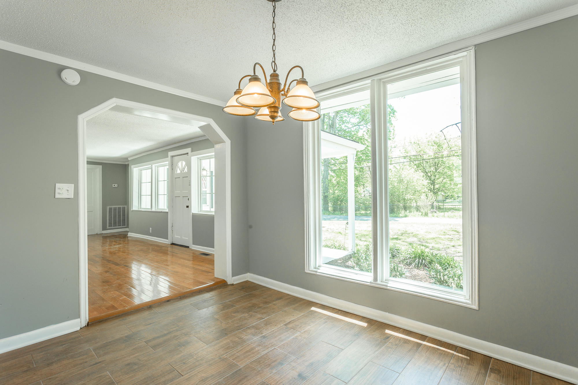 5301 State Line Road Chattanooga, TN 37412 - Photo 8 of 17 Dining Room
