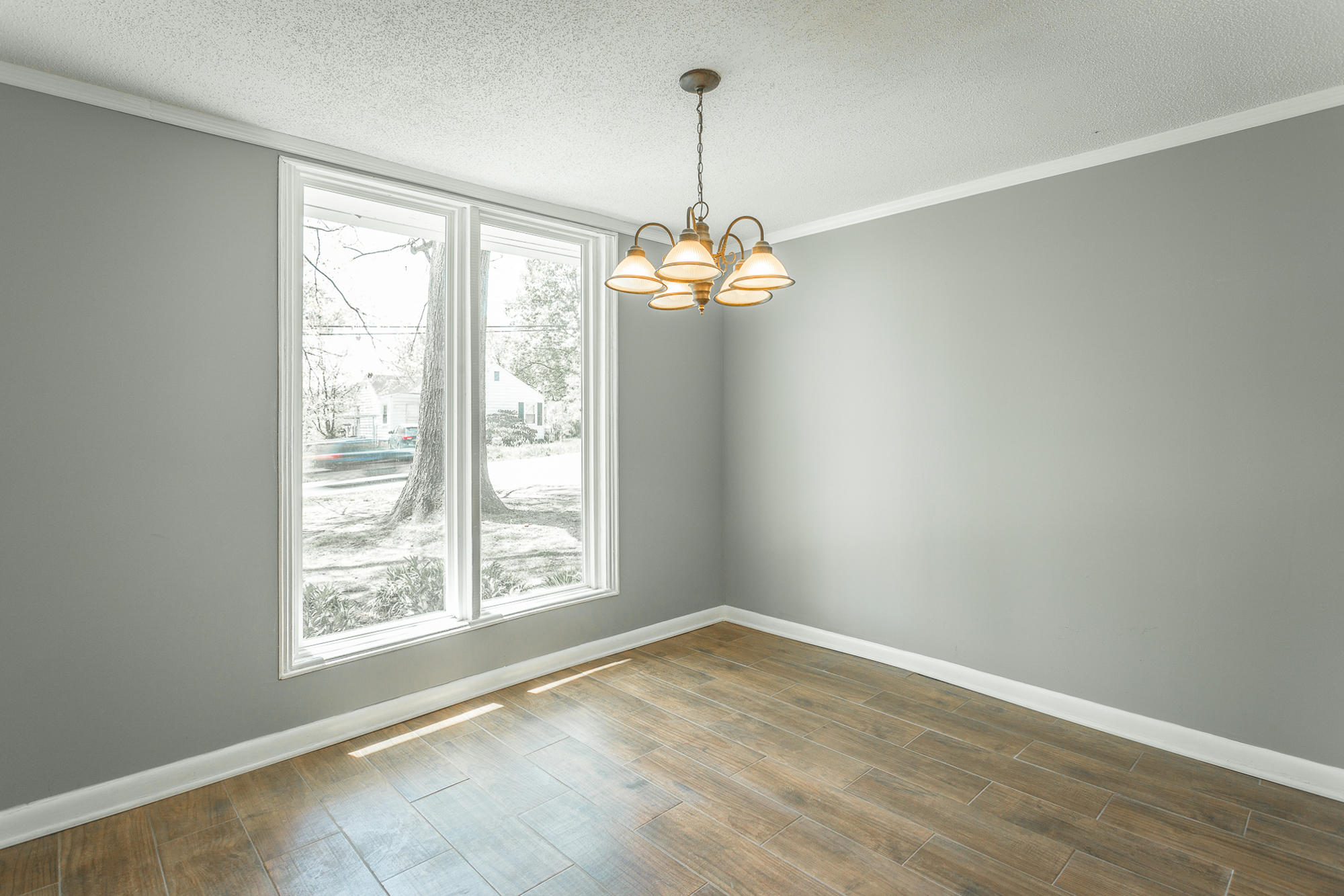 5301 State Line Road Chattanooga, TN 37412 - Photo 9 of 17 Dining Room