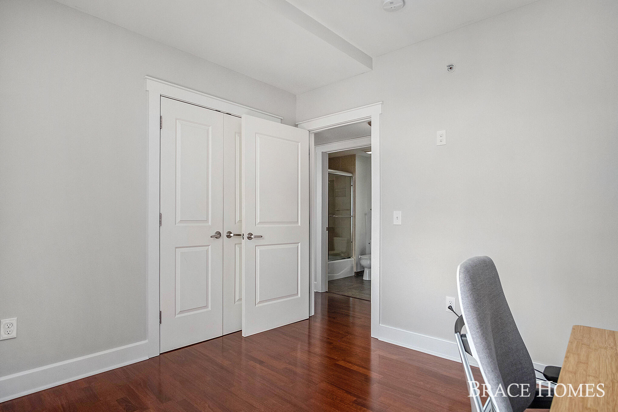 27 Library Street Northeast, Unit 702 Grand Rapids, MI 49503 - Photo 12 of 29 DSCF9422