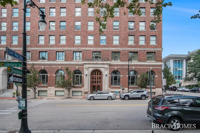 $489,900 | 27 Library Street Northeast, Unit 702, Grand Rapids, MI 49503
