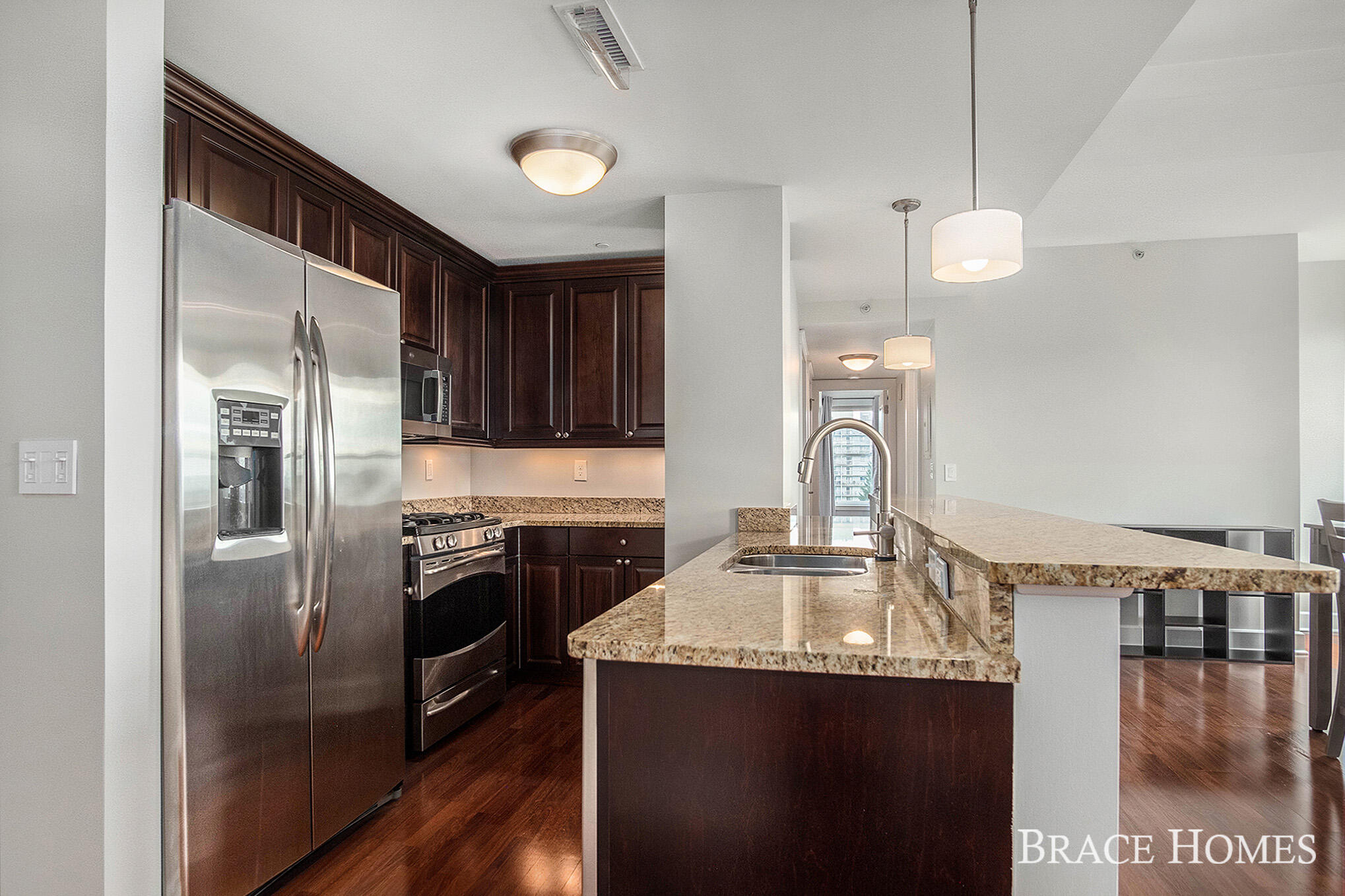 27 Library Street Northeast, Unit 702 Grand Rapids, MI 49503 - Photo 3 of 29 DSCF9403