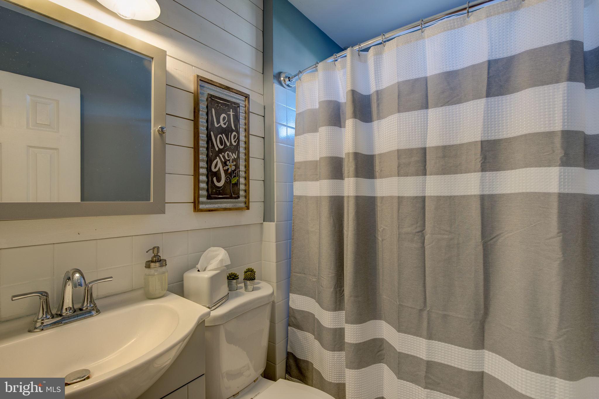 206 Tuscany Road Aston, PA 19014 - Photo 15 of 30 Gallery Image 15