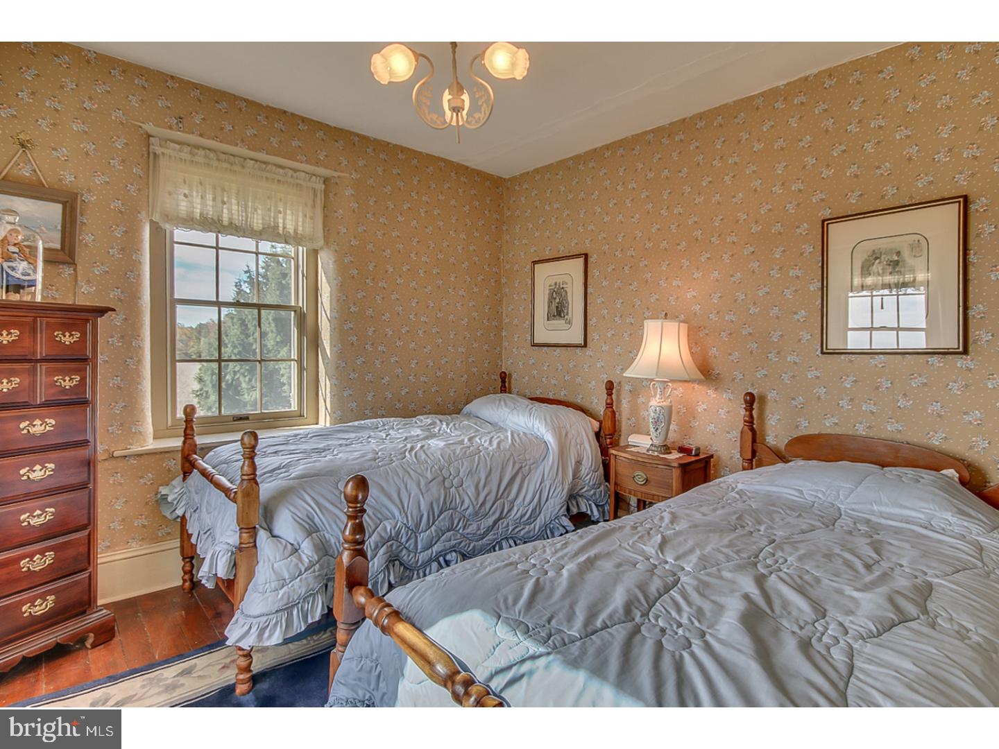 274 Callowhill Road Chalfont, PA 18914 - Photo 13 of 25 Gallery Image 13