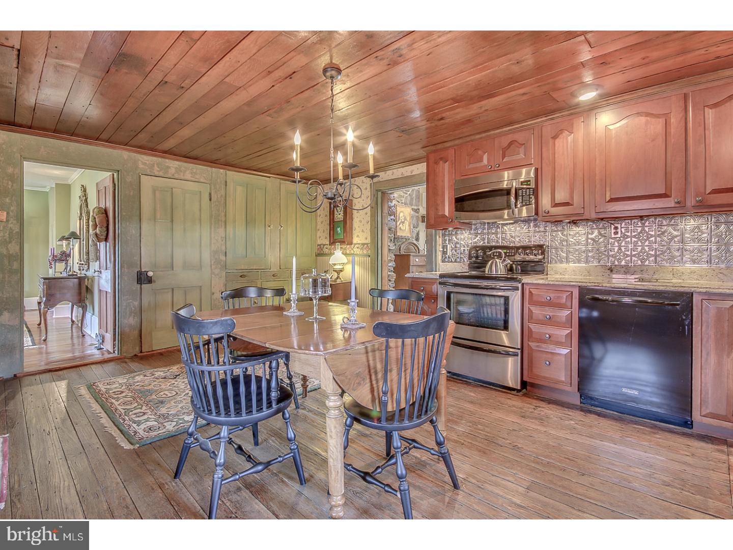274 Callowhill Road Chalfont, PA 18914 - Photo 8 of 25 Gallery Image 8