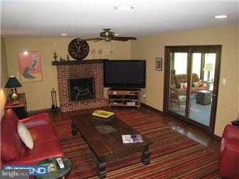 1015 Dunvegan Road West Chester, PA 19382 - Photo 2 of 12 Family Room