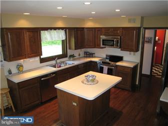 1015 Dunvegan Road West Chester, PA 19382 - Photo 3 of 12 Kitchen