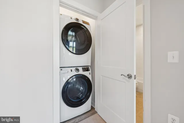 $509,990 | 17810 Southern Shrs Drive, Dumfries, VA 22026