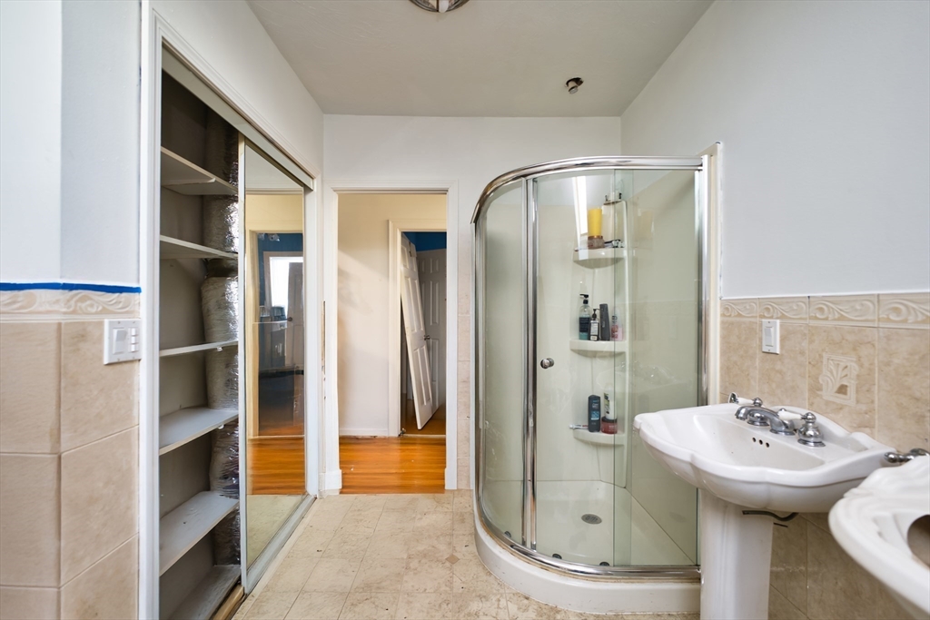 355 Peckham Street Fall River, MA 02724 - Photo 5 of 16