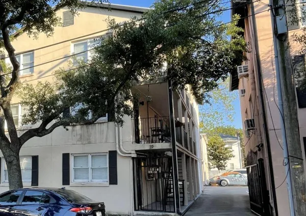 $1,800 | 39 Mary Street, Unit 5, Charleston, SC 29403