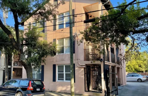 $1,800 | 39 Mary Street, Unit 5, Charleston, SC 29403