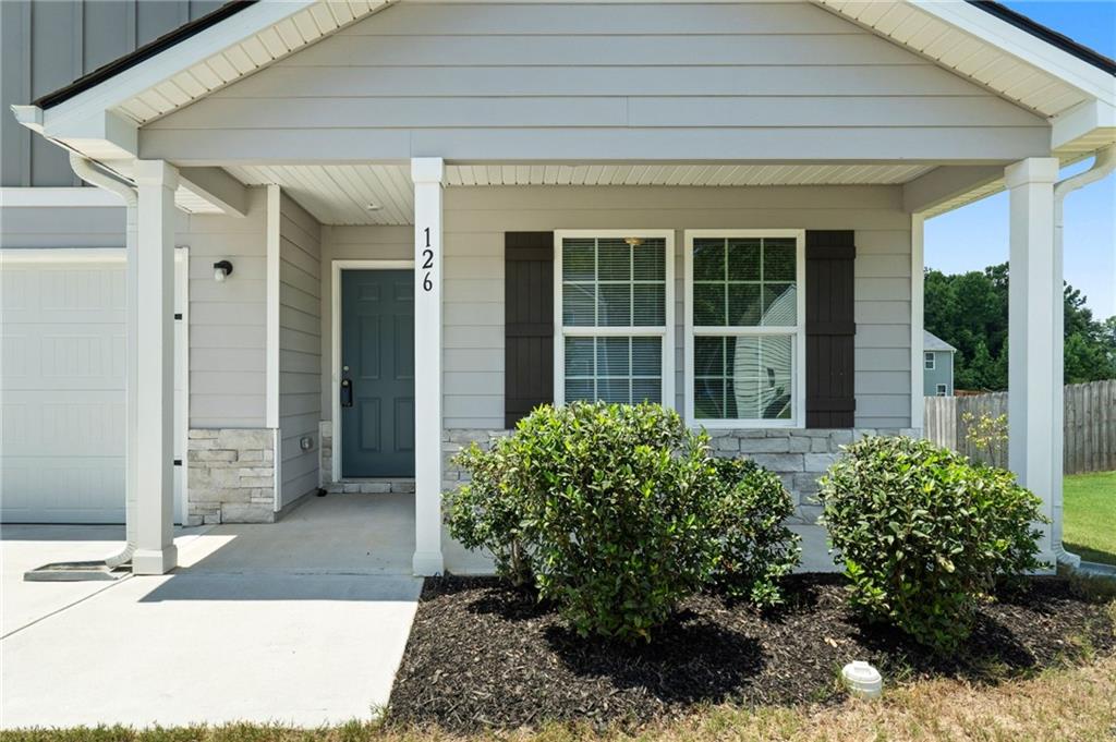 126 Catalpa Road Milner, GA 30257 - Photo 3 of 30