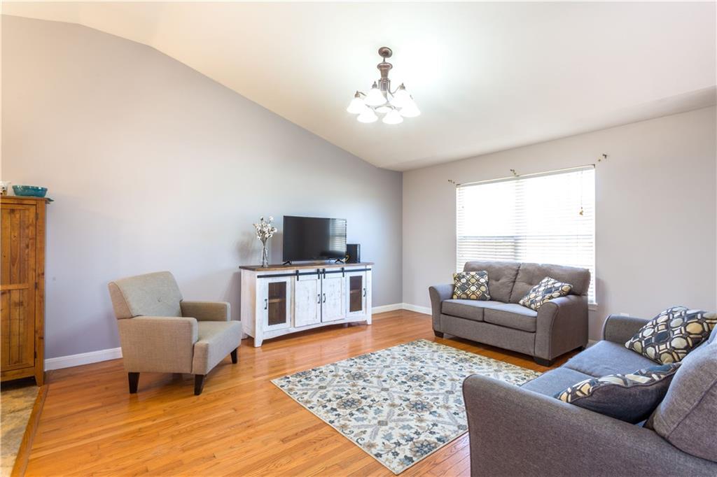 4302 North Rindle Lane Bloomington, IN 47404 - Photo 3 of 20 Gallery Image 3
