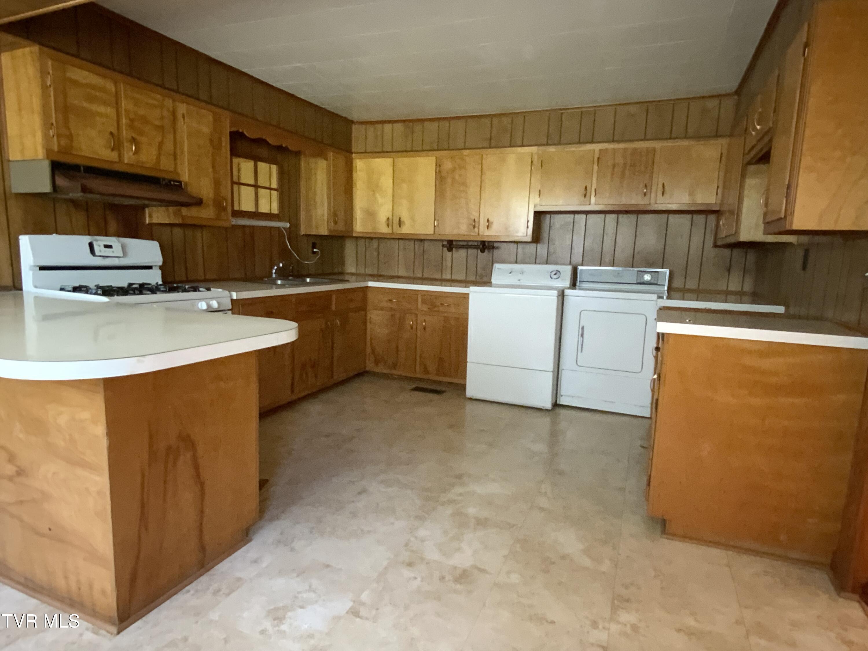 615 South Armstrong Road Rogersville, TN 37857 - Photo 16 of 17 IMG_3251
