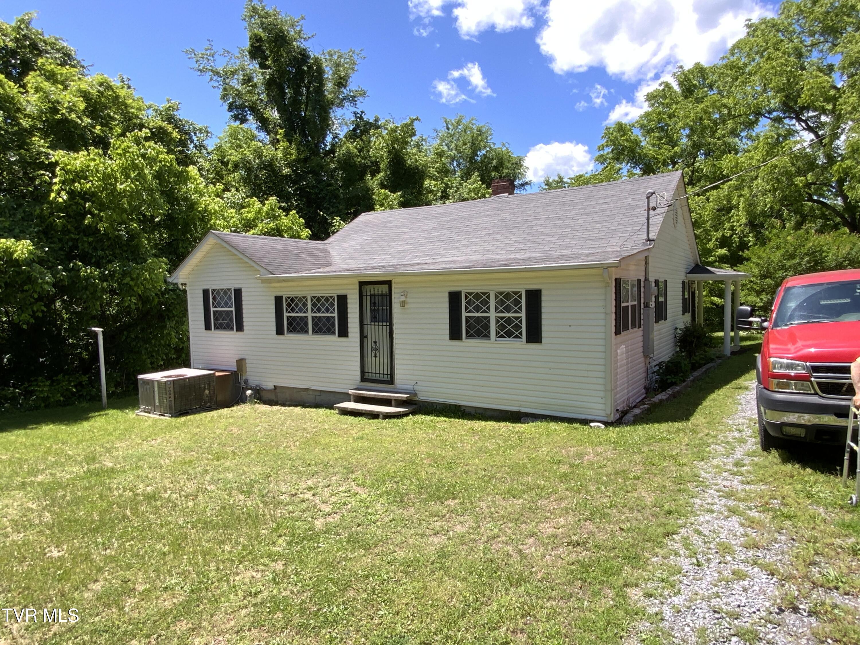 615 South Armstrong Road Rogersville, TN 37857 - Photo 6 of 17 IMG_3263