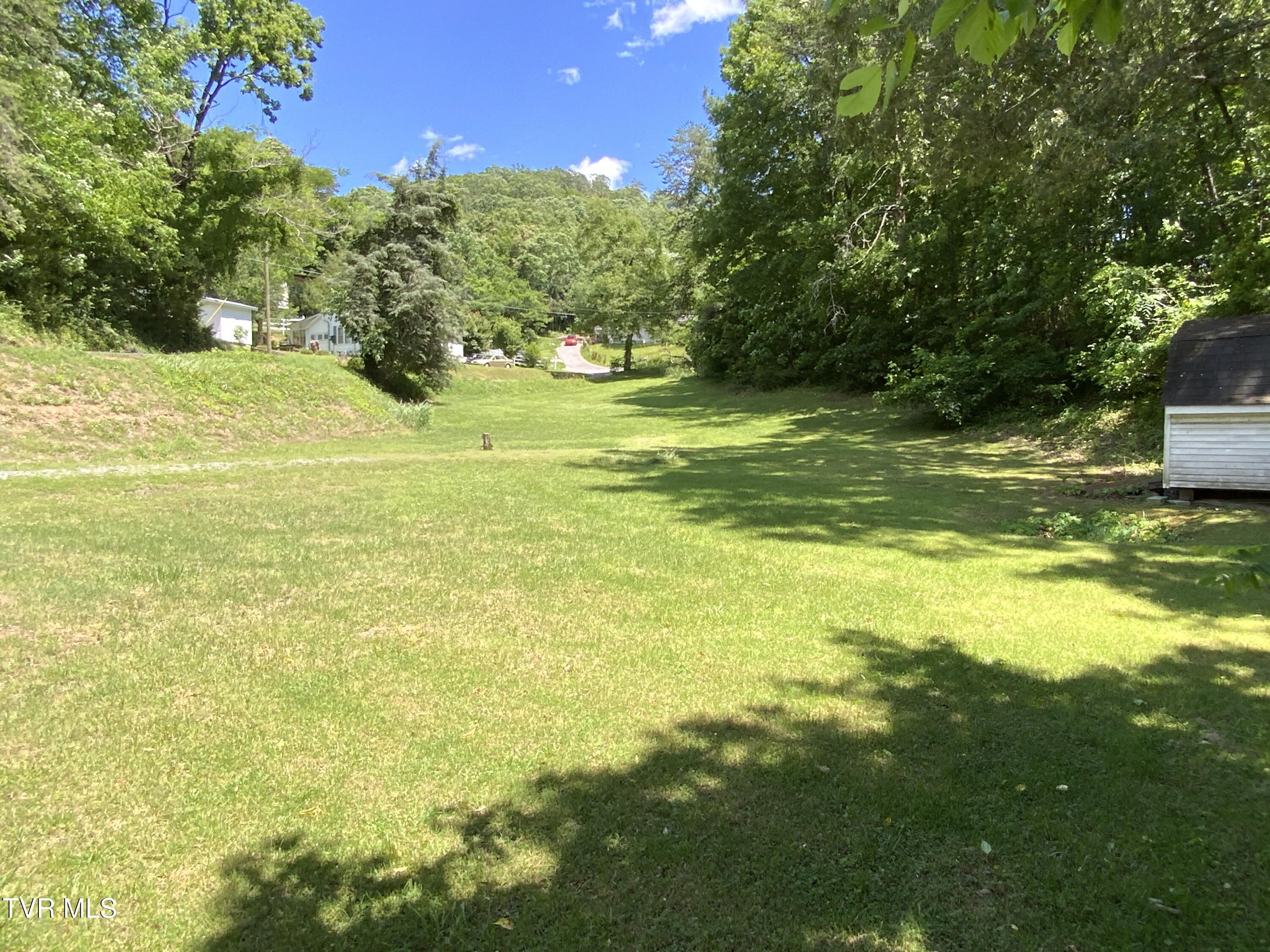 615 South Armstrong Road Rogersville, TN 37857 - Photo 8 of 17 IMG_3265