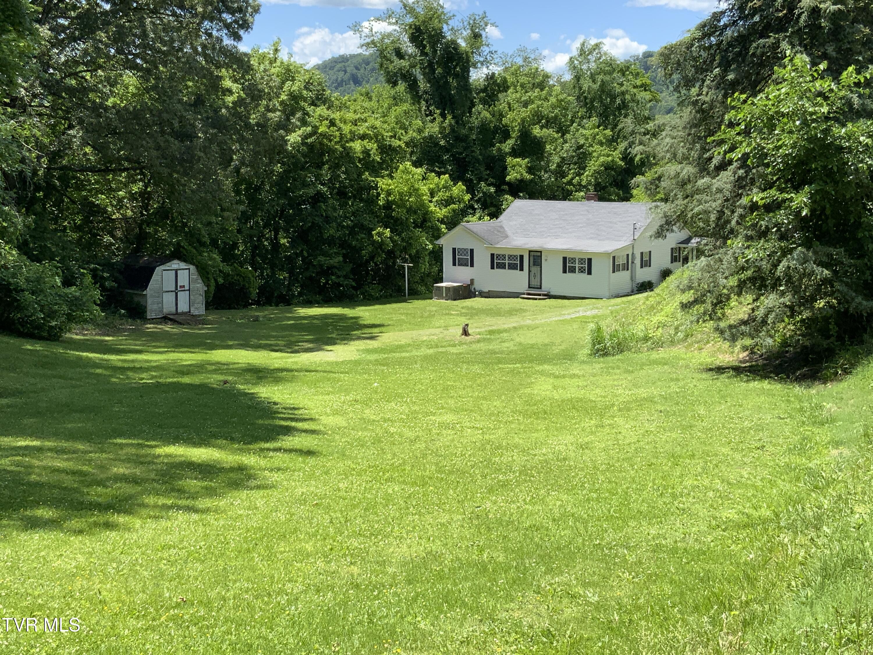 615 South Armstrong Road Rogersville, TN 37857 - Photo 10 of 17 IMG_3267
