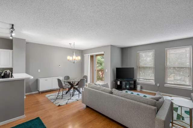 $2,395 | 680 North 2nd Street, Unit 403, Minneapolis, MN 55401