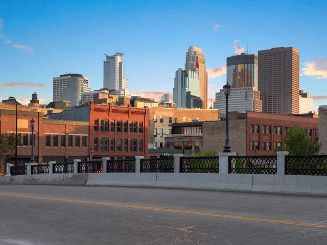 $2,395 | 680 North 2nd Street, Unit 403, Minneapolis, MN 55401