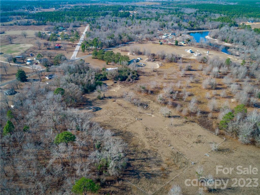 2662 Providence Road Cassatt, SC 29032 - Photo 4 of 25 Gallery Image 4