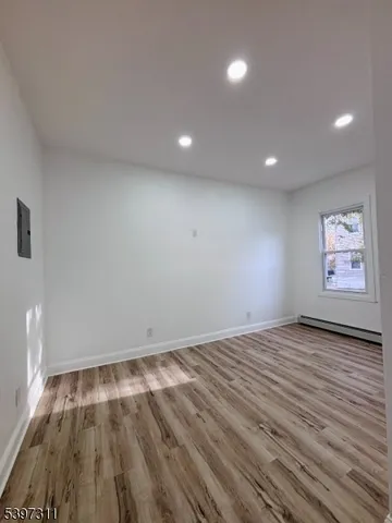 $2,100 | 48 North York Street, Unit 1R, Paterson, NJ 07524