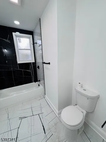 $2,100 | 48 North York Street, Unit 1R, Paterson, NJ 07524