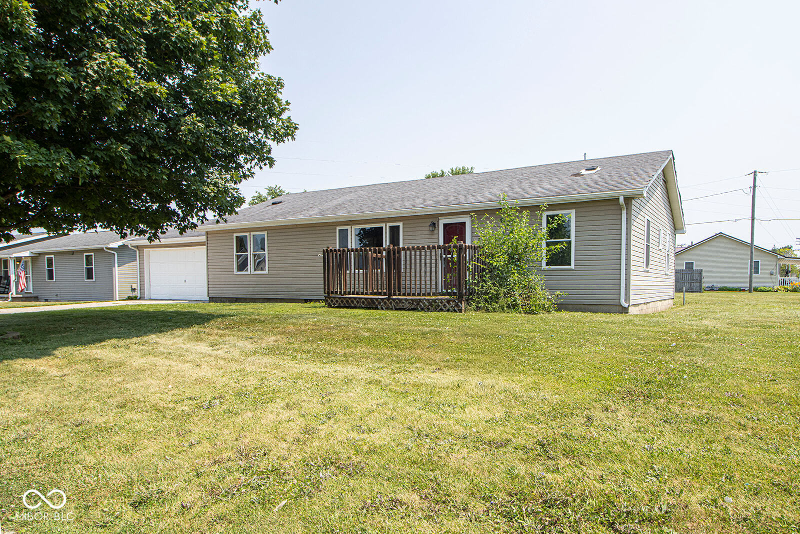 825 Rockshire Court Gas City, IN 46933 - Photo 2 of 41