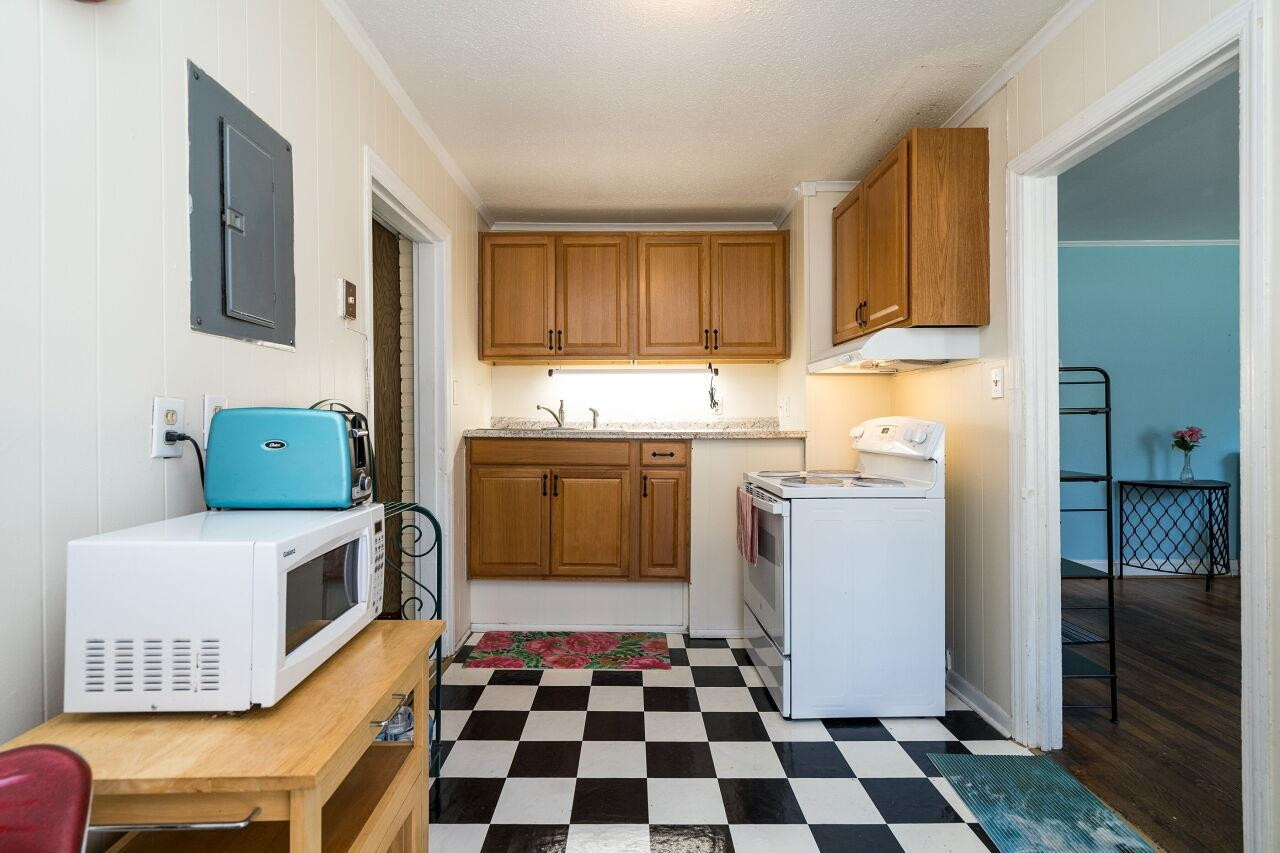813 North King Charles Road Raleigh, NC 27610 - Photo 9 of 20 Photo 9