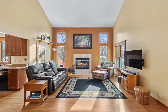 $569,000 | 433 Running Deer Lane, Gilberts, IL 60136