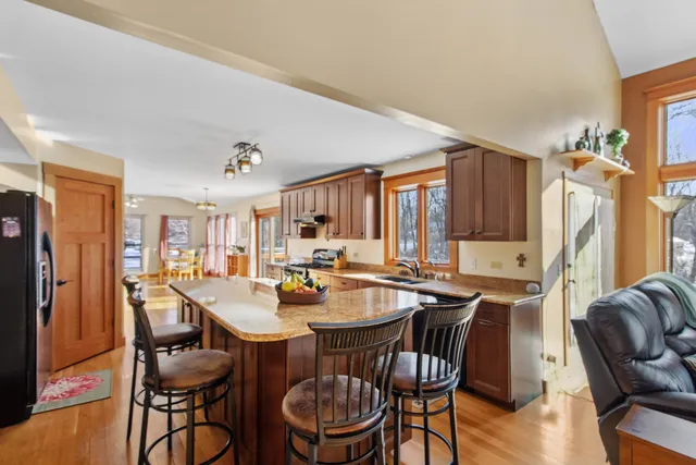 $569,000 | 433 Running Deer Lane, Gilberts, IL 60136