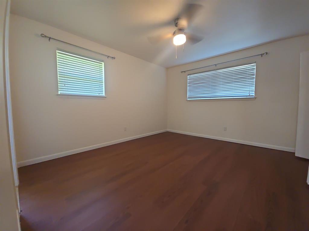 5621 Wedgworth Road Fort Worth, TX 76133 - Photo 7 of 8 Gallery Image 7
