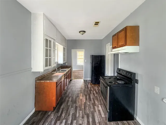 $59,900 | 2100 Angelina Street, Beaumont, TX 77701