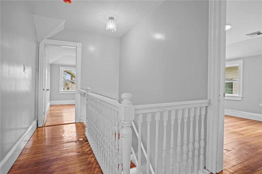 141 Briggs Street Providence, RI 02905 - Photo 19 of 31 Second floor landing