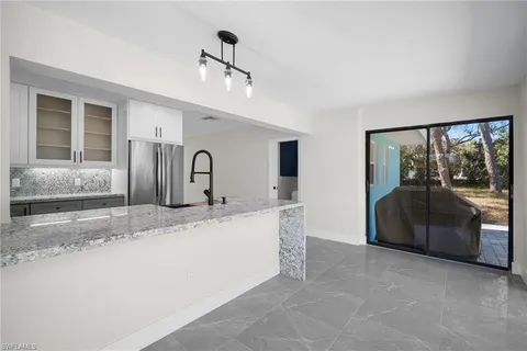 $690,000 | 47 River Court, Naples, FL 34110