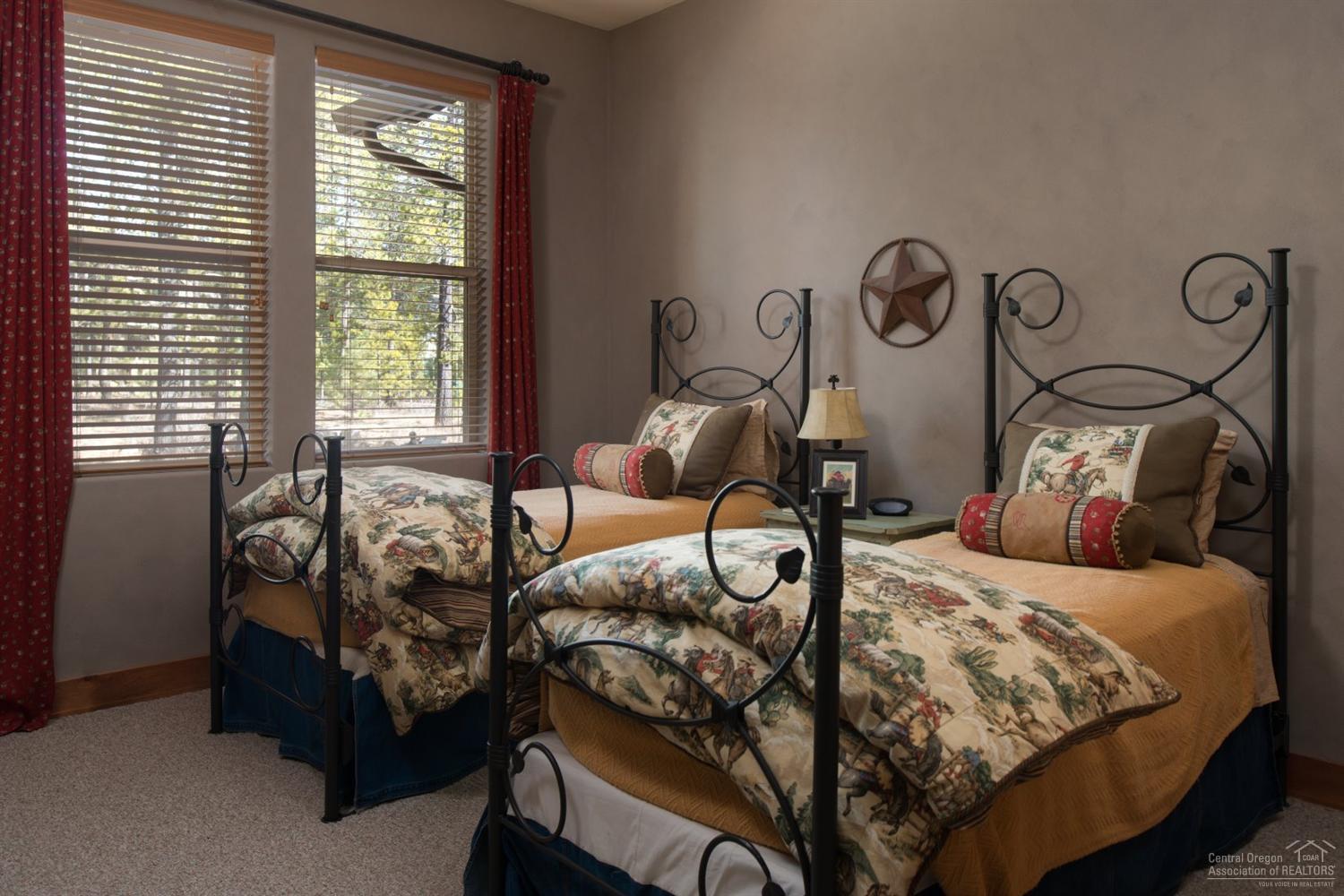 13 Oregon Loop Sunriver, OR 97707 - Photo 13 of 21 Additional Photo