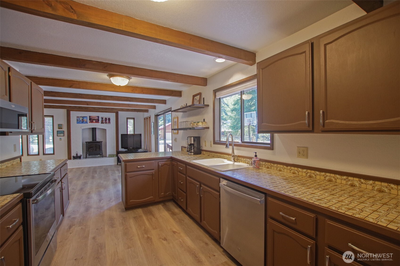 70 Lake Cabins Road Ronald, WA 98940 - Photo 5 of 32 a kitchen with sink and cabinets