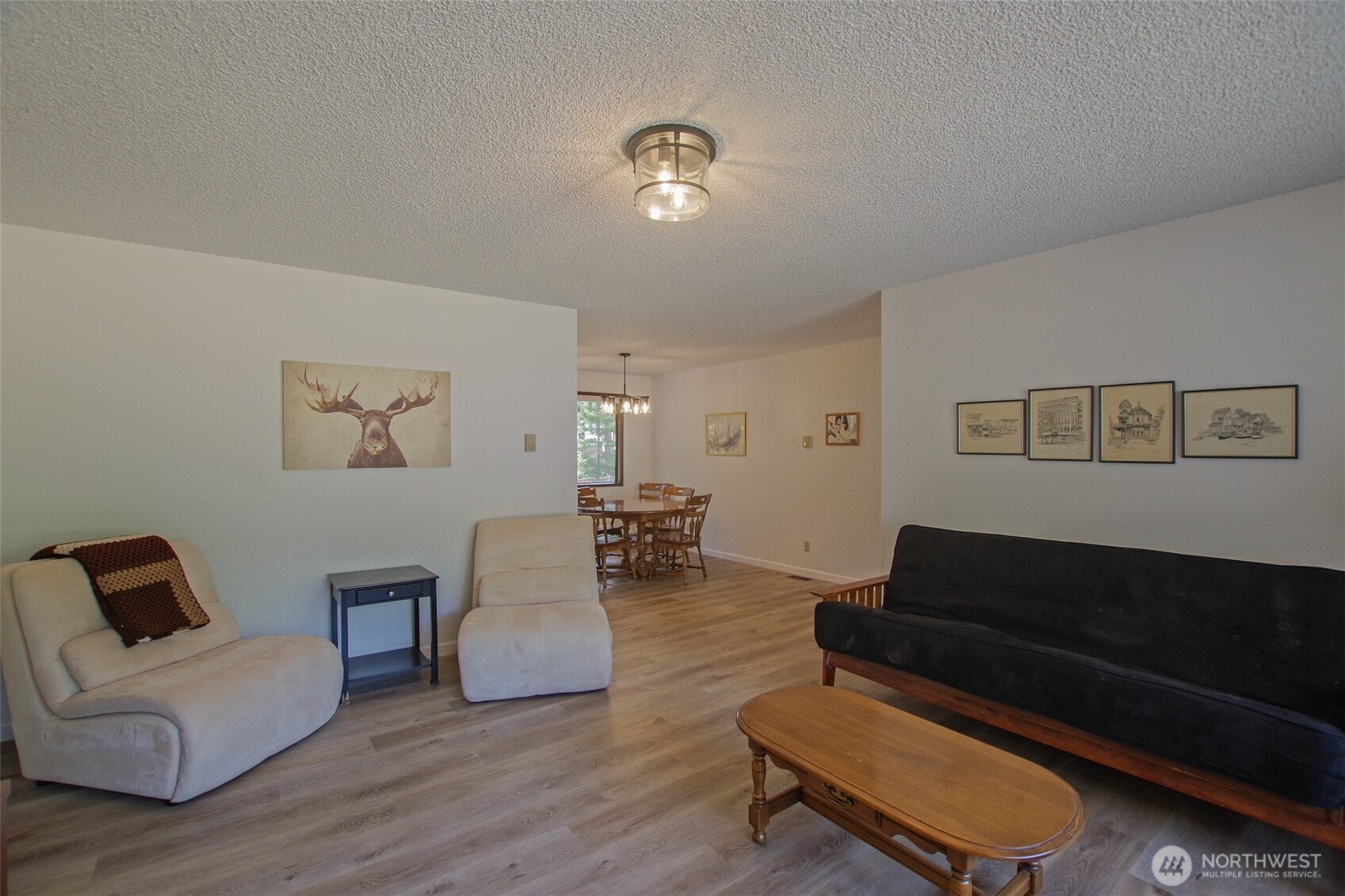 70 Lake Cabins Road Ronald, WA 98940 - Photo 7 of 32 a living room with furniture and a wooden floor